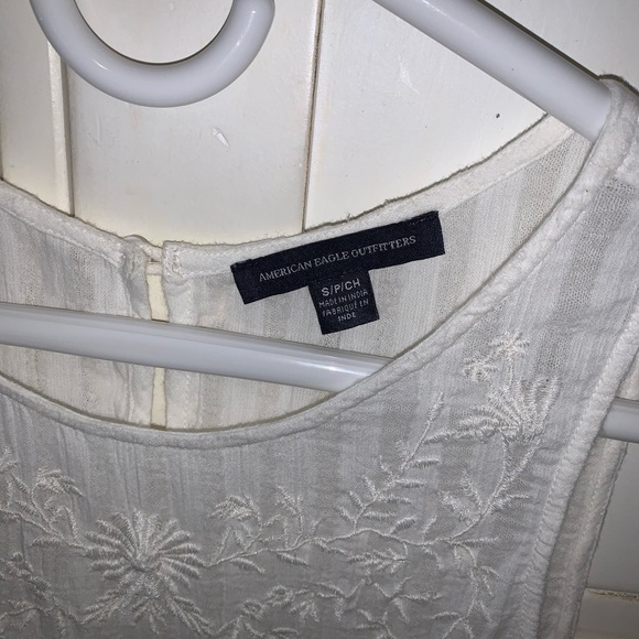 Embroidered Tank - Picture 4 of 5